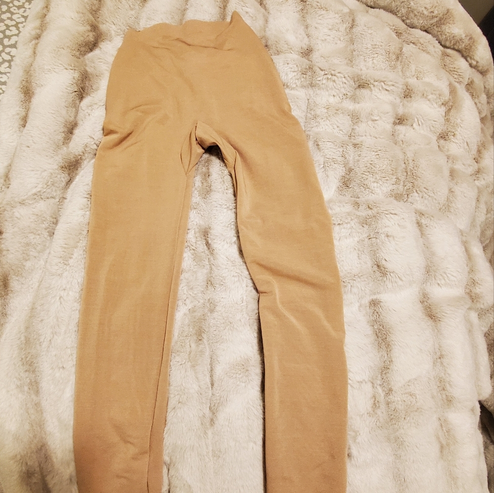 NWT SKIMS shape wear pants fits everybody